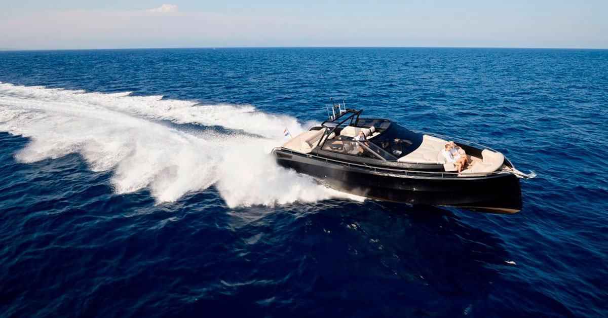 ibiza boat rental bronson 50 celebrate life 02